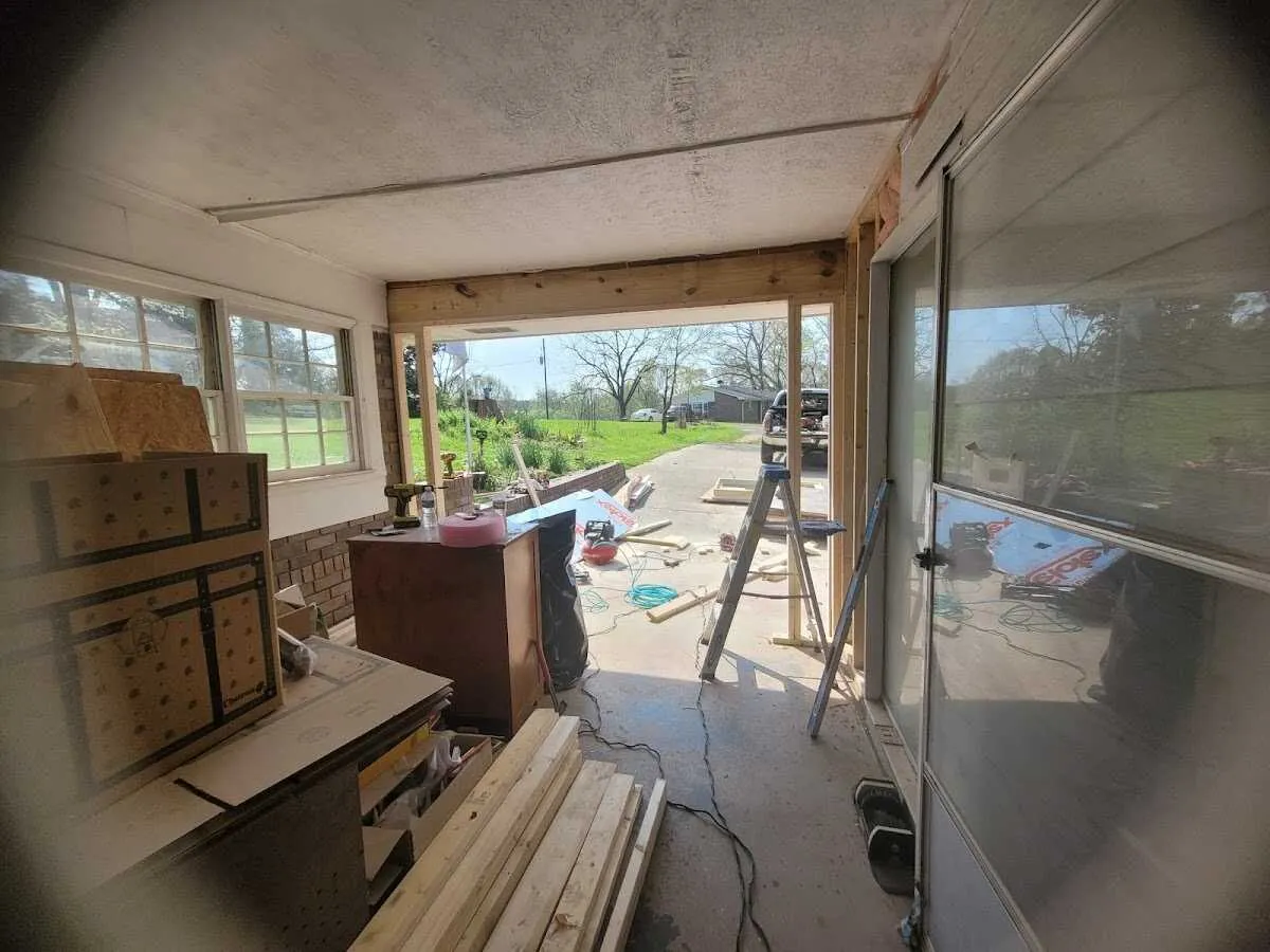 Air movers and dehumidifier for Drying & Dehumidification in Franklin Town